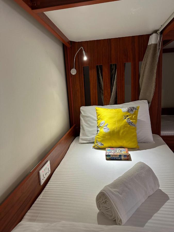 Хостел Business Backpackers Jbr Дубай Экстерьер фото