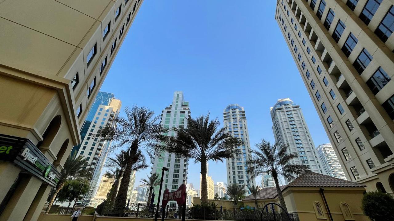 Хостел Business Backpackers Jbr Дубай Экстерьер фото