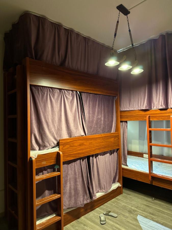 Хостел Business Backpackers Jbr Дубай Экстерьер фото