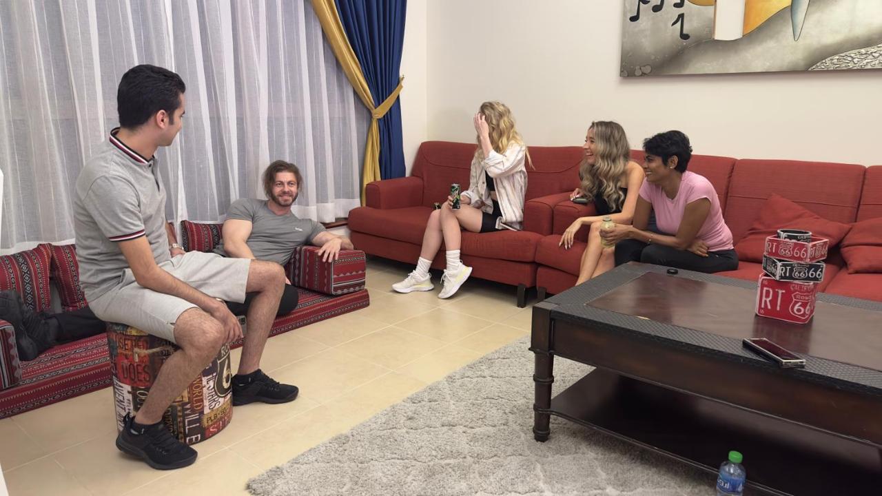 Хостел Business Backpackers Jbr Дубай Экстерьер фото